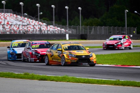 LADA Sport ROSNEFT укрепила лидерство в гоночном классе «Туринг»
